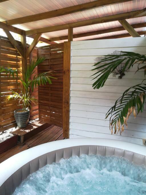 Bungalow Atypique Ti Bambou A 500M De La Plage Sainte-Anne  Ngoại thất bức ảnh