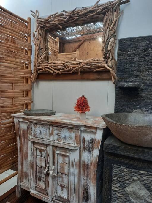 Bungalow Atypique Ti Bambou A 500M De La Plage Sainte-Anne  Ngoại thất bức ảnh